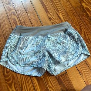 Nike running shorts - multiple pockets to carry your keys, nutrition, etc.